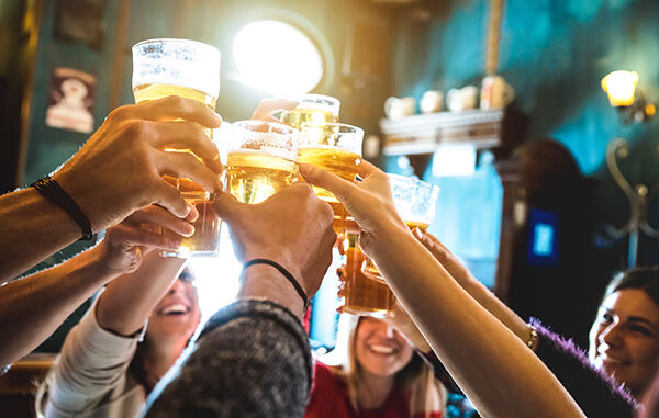 Bedrijfsfeest met collega's